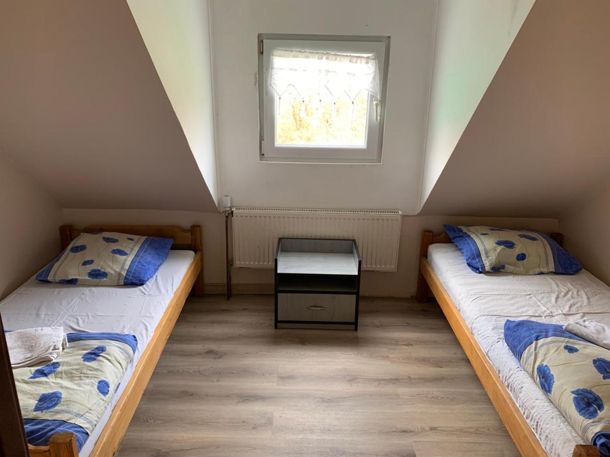 Hotel Latarnia Wagabundy Bieszczady à Wola Michowa Extérieur photo